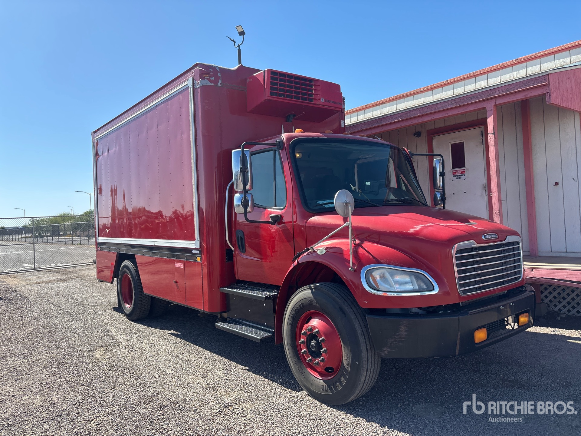 Photo of a 2014 Freightliner M2 106