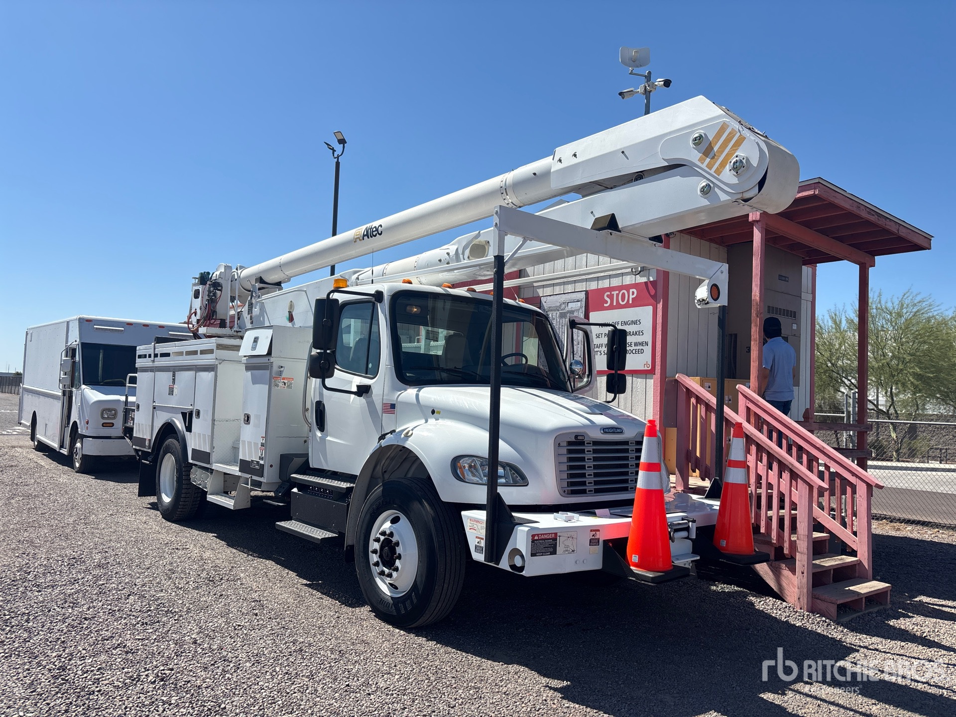 Photo of a 2013 Freightliner M2 106