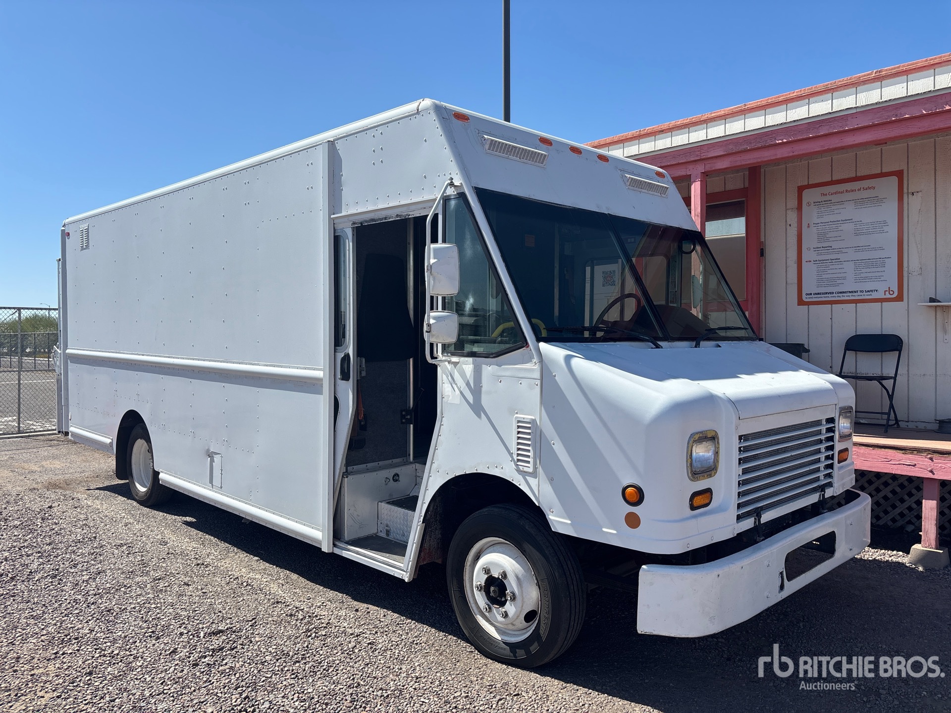Photo of a 2012 Freightliner MT45