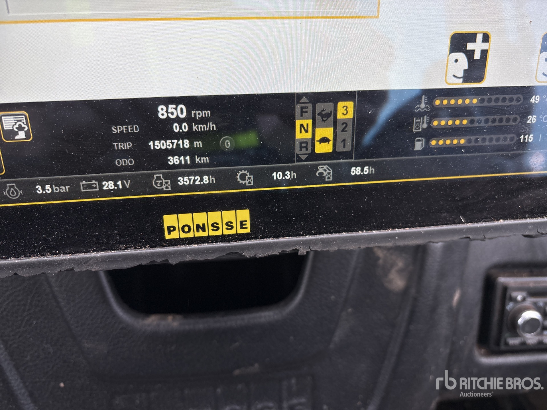 General Appearance with Hour Meter / Odometer