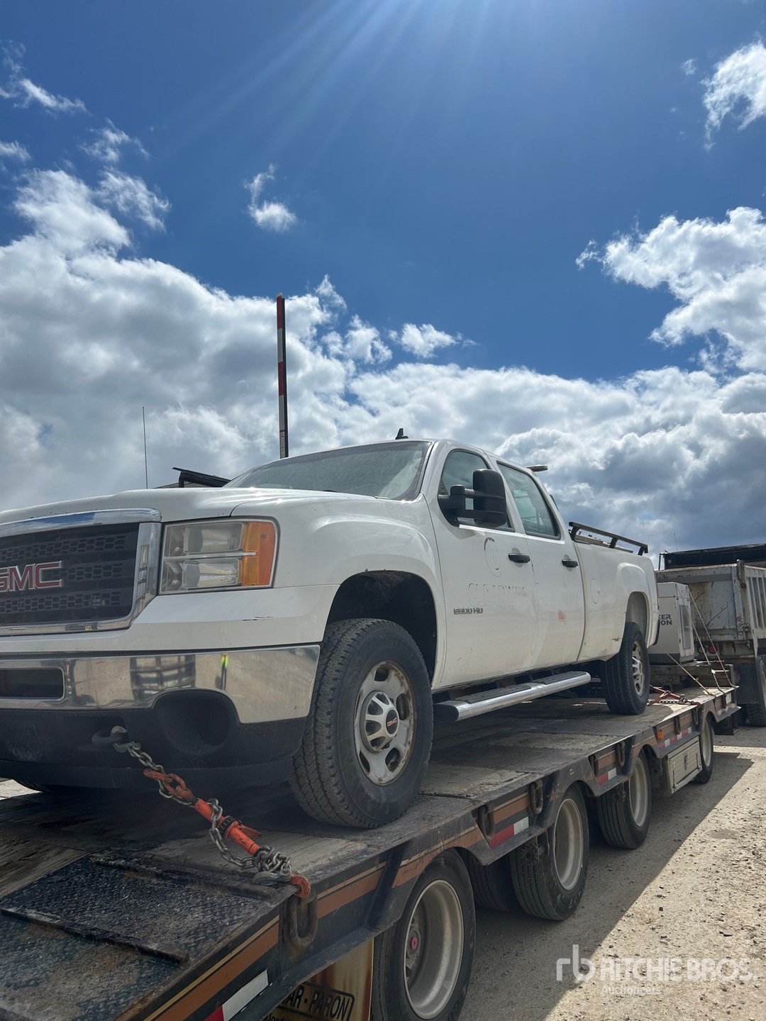 Photo of a 2013 GMC SIERRA 2500