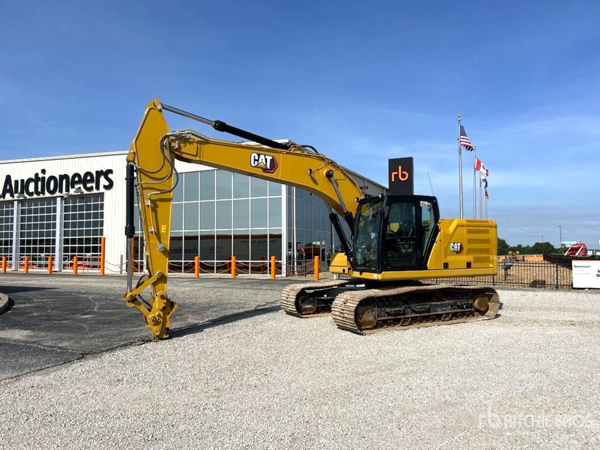 Photo of a 2023 Caterpillar 320 GC