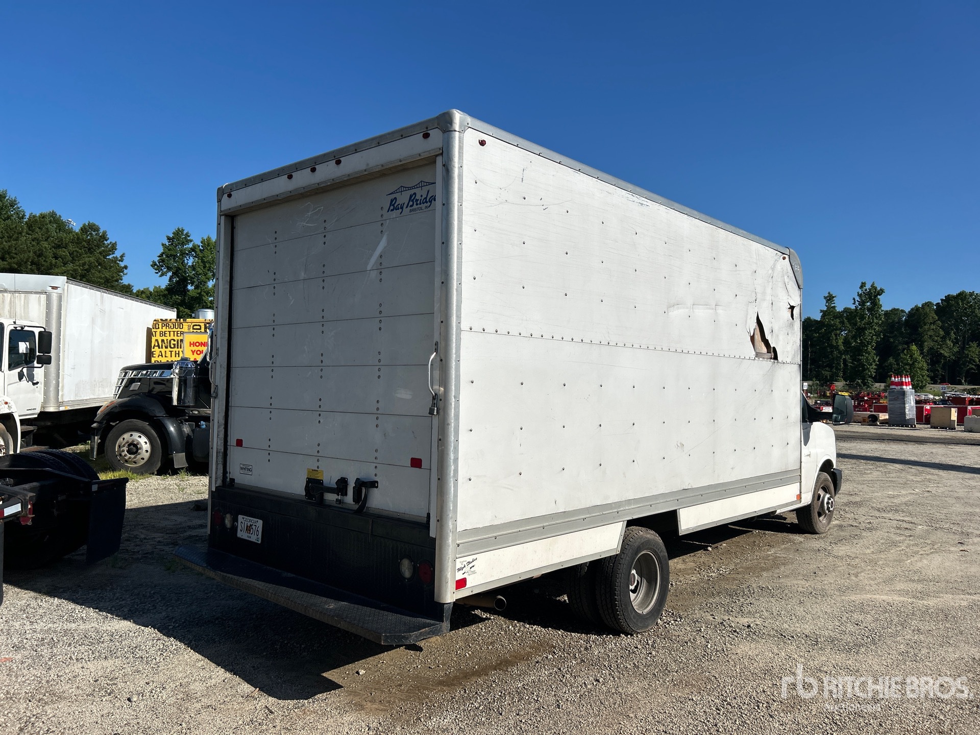 General Appearance with Picture, Right Rear Corner