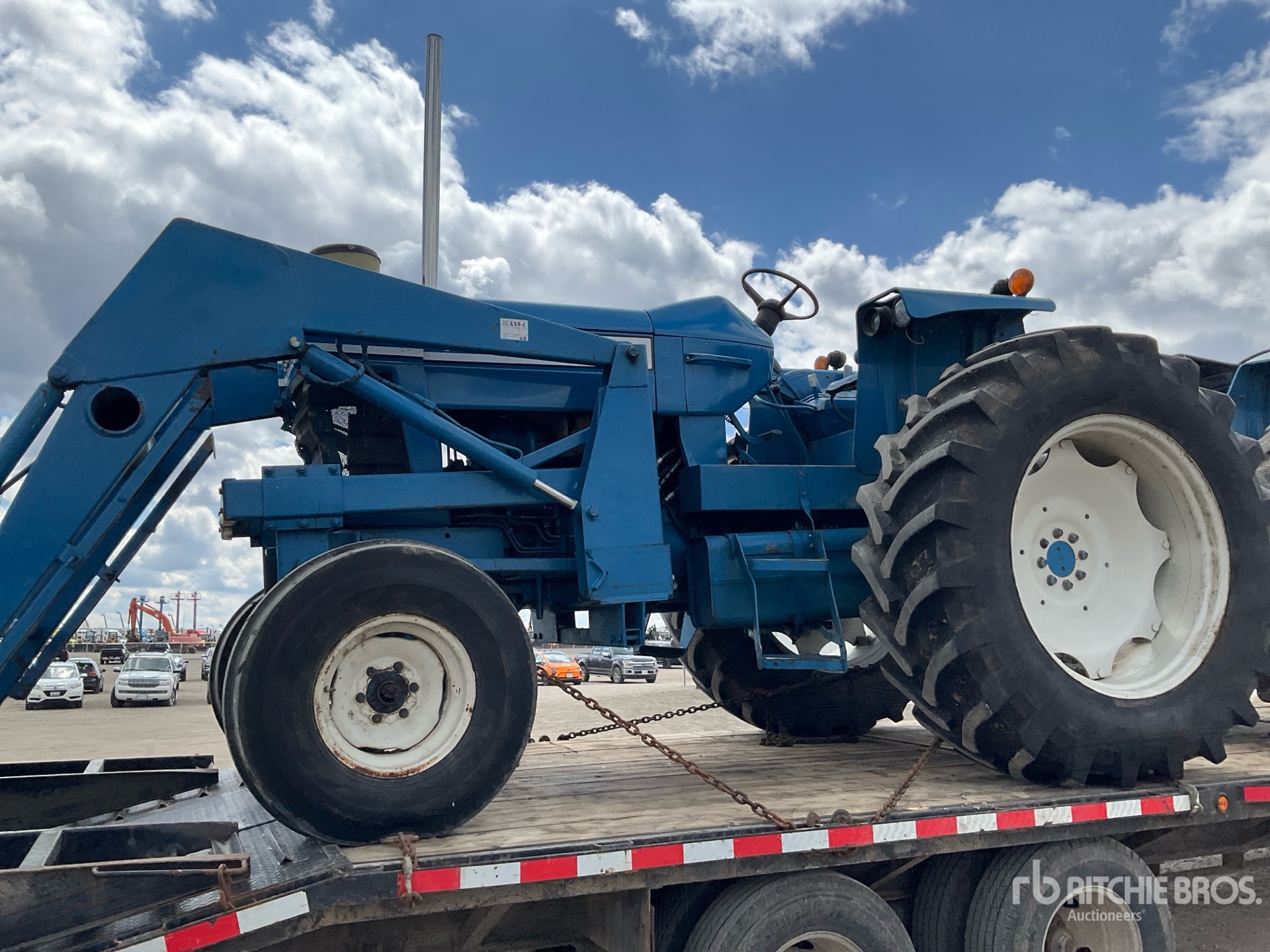 Photo of a 1976 Ford 7700