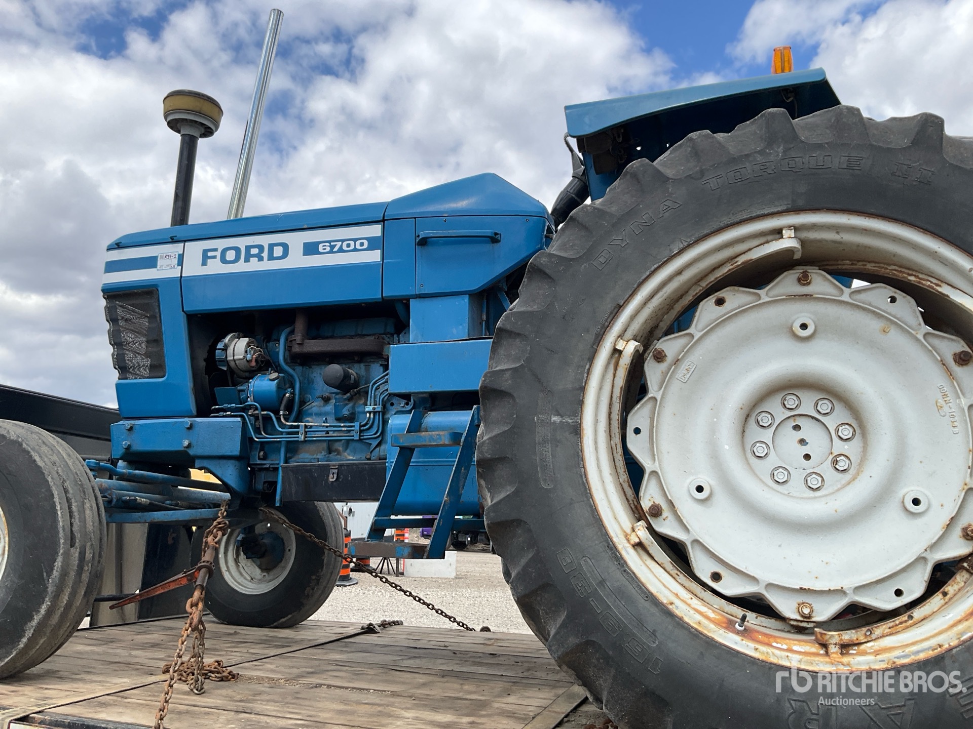 Photo of a 1981 Ford 6700