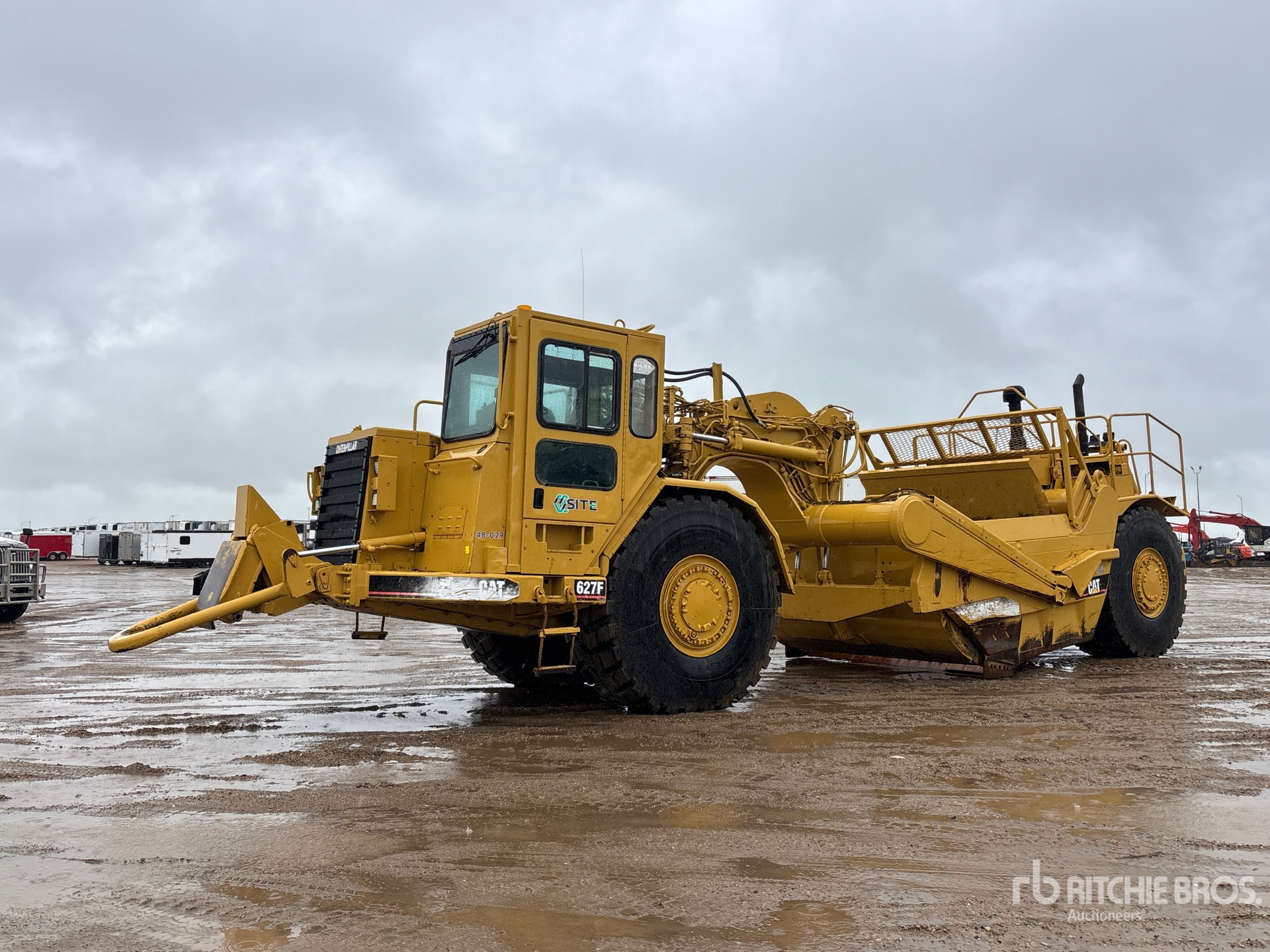 Photo of a 1998 Caterpillar 627F