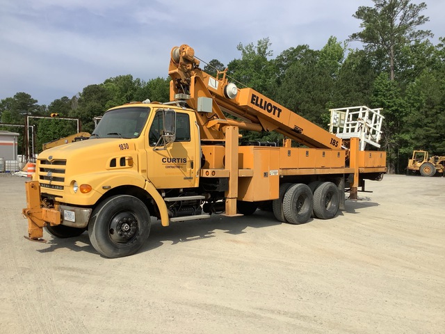 2006 Elliot 185F 85 ft on 2007 Sterling 6x4 Bucket Truck