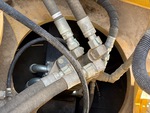 Hydraulics with Hydraulic Center Swivel