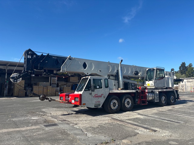 2004 Link-Belt HTT8675 75 ton 8x4 Hydraulic Truck Crane