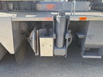 Crane Superstructure with Outrigger Cylinders