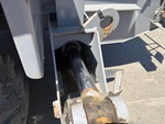 Chassis with Outrigger Cylinders