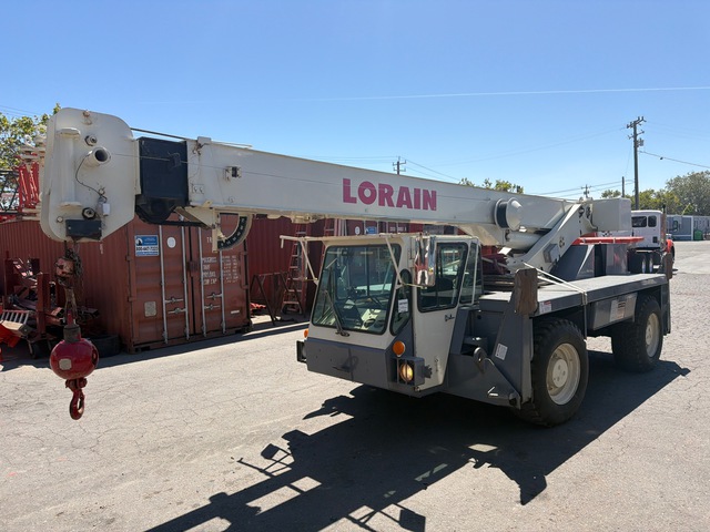 1997 Lorain LCD150 15 ton 4x4 Rough Terrain Crane