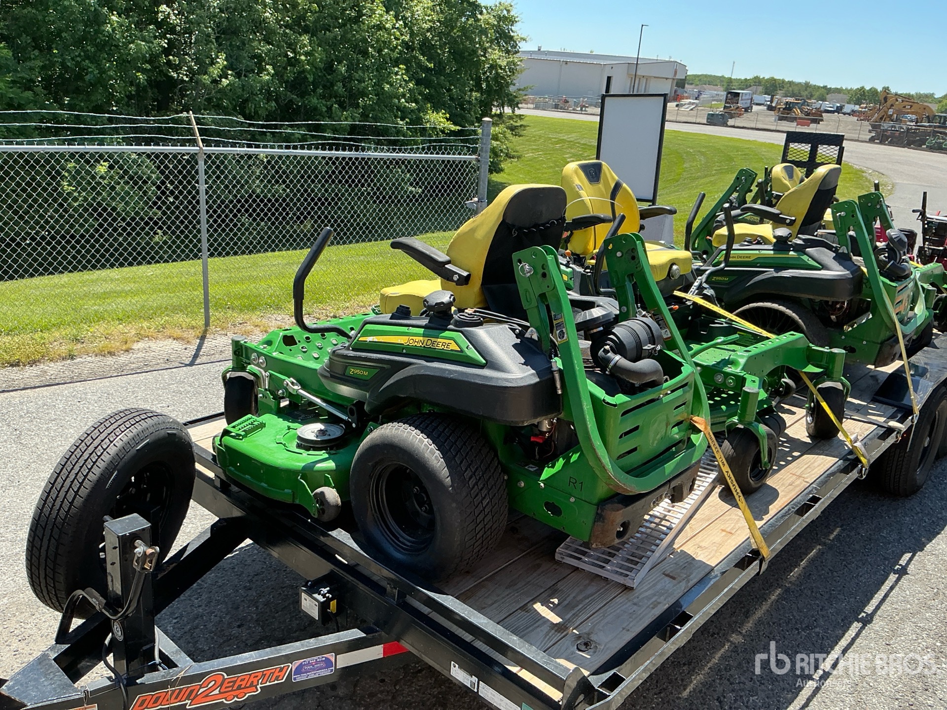 Photo of a 2021 John Deere Z950M
