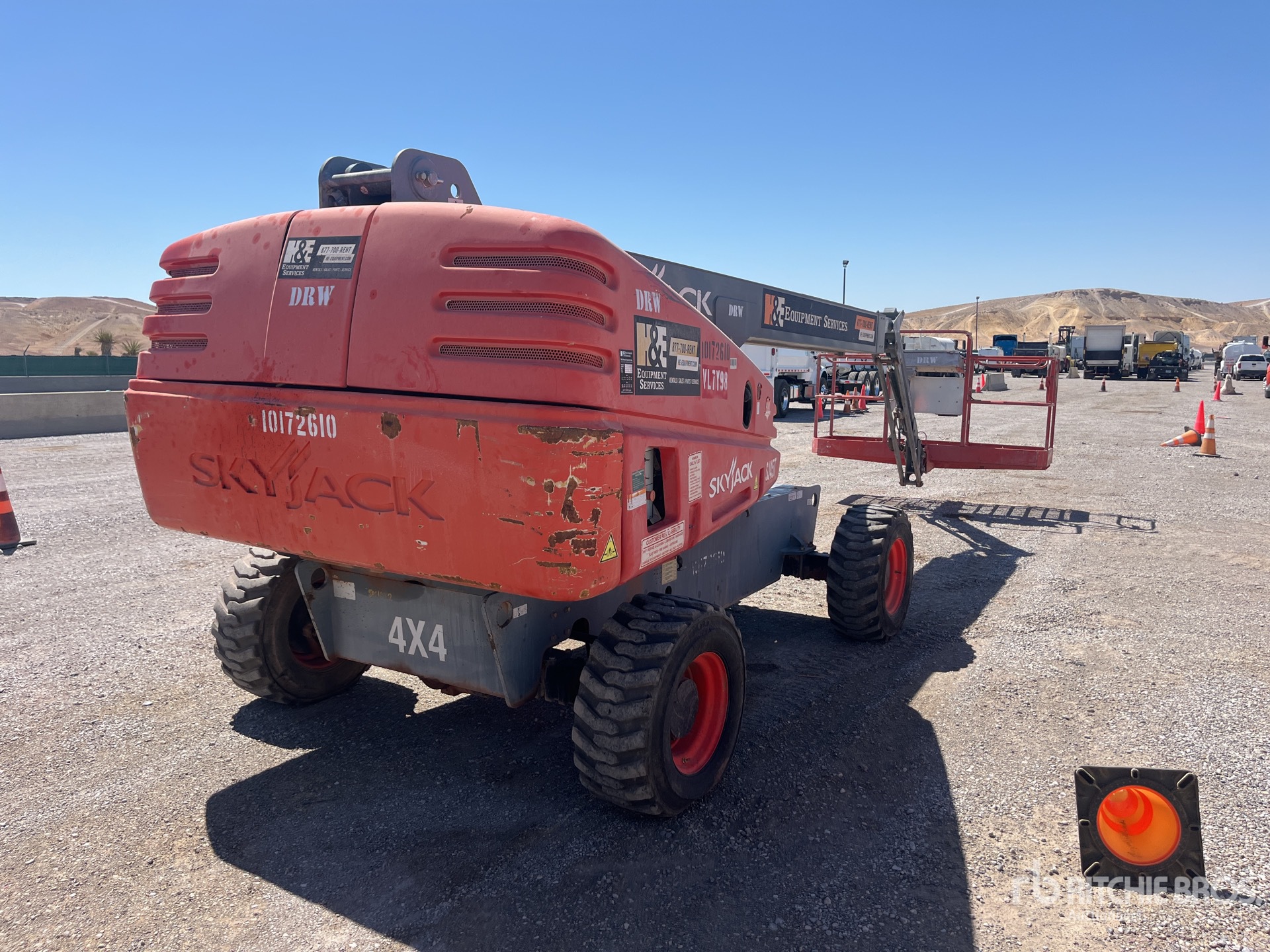 General Appearance with Picture, Right Rear Corner
