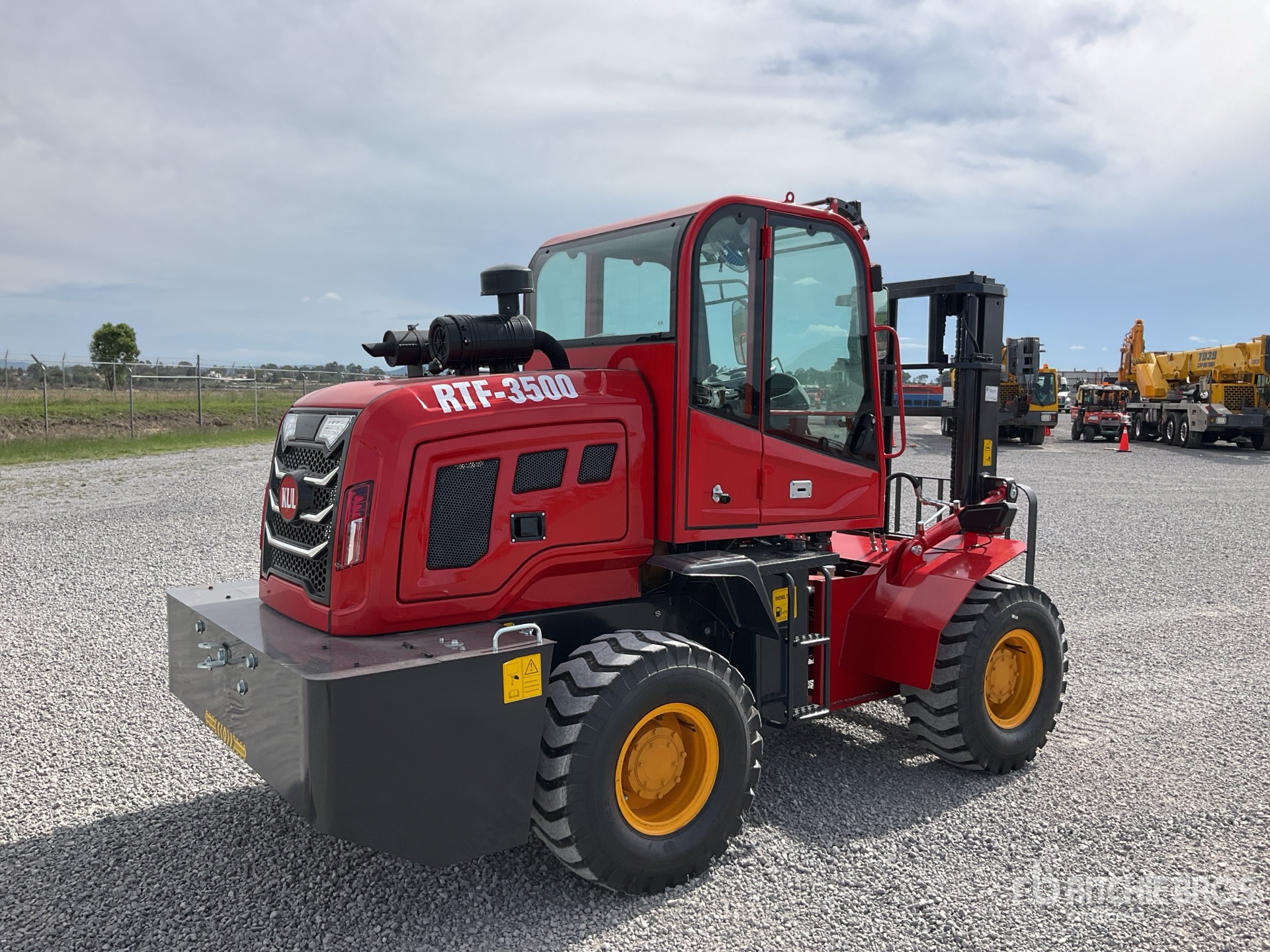 General Appearance with Picture, Right Rear Corner
