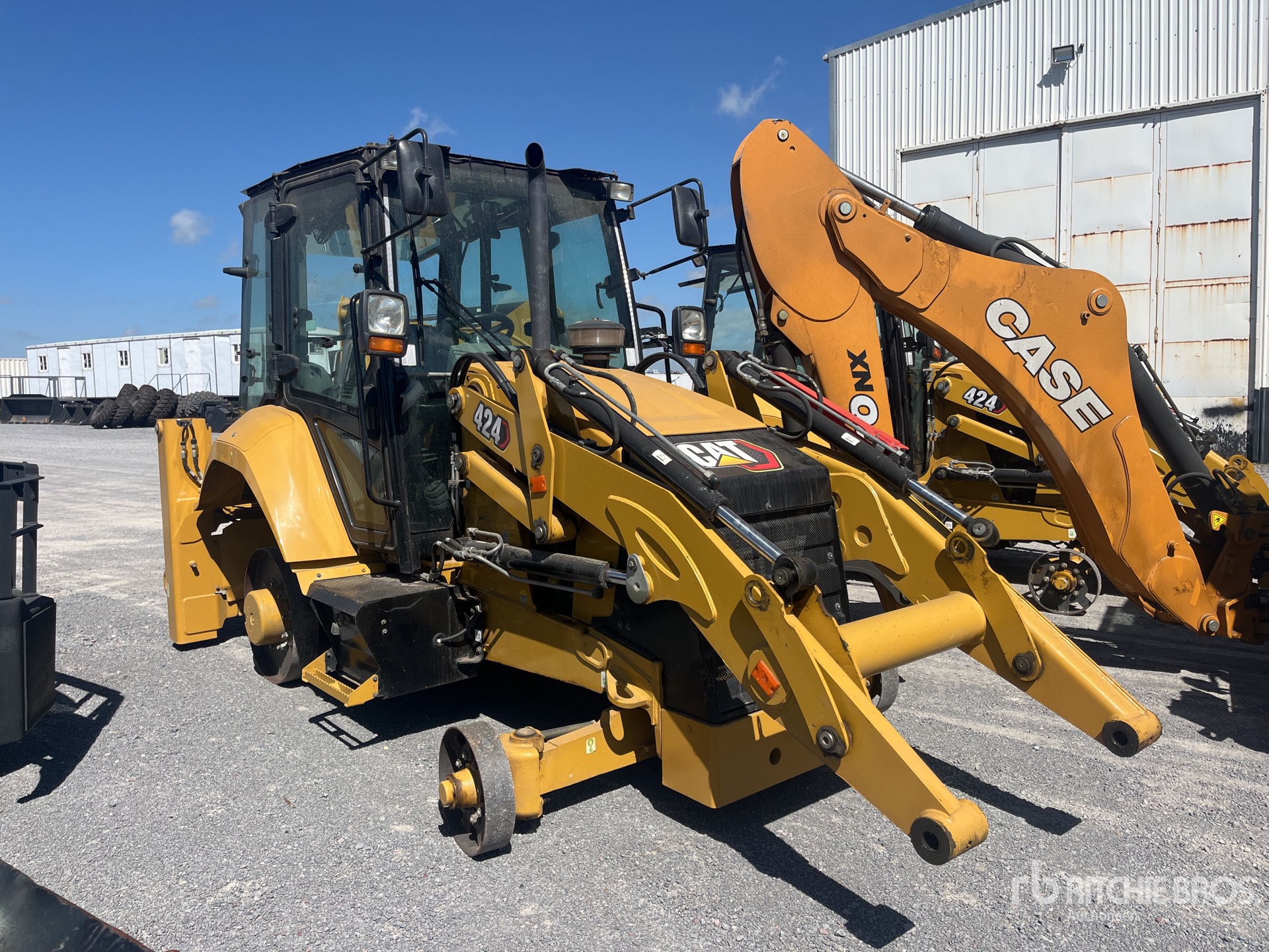 Photo of a 2025 Caterpillar 424