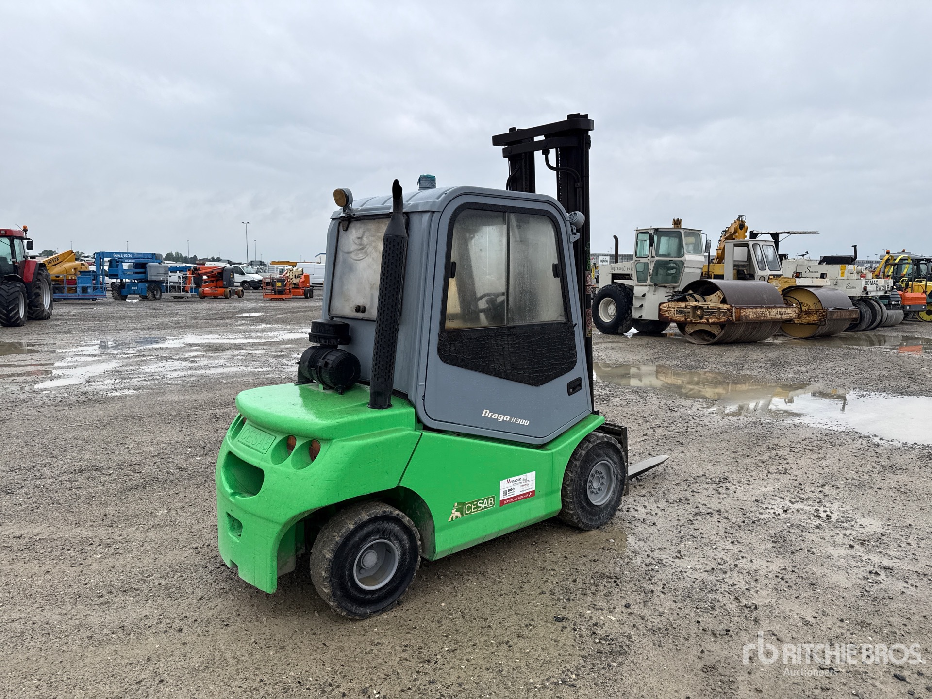 General Appearance with Picture, Right Rear Corner