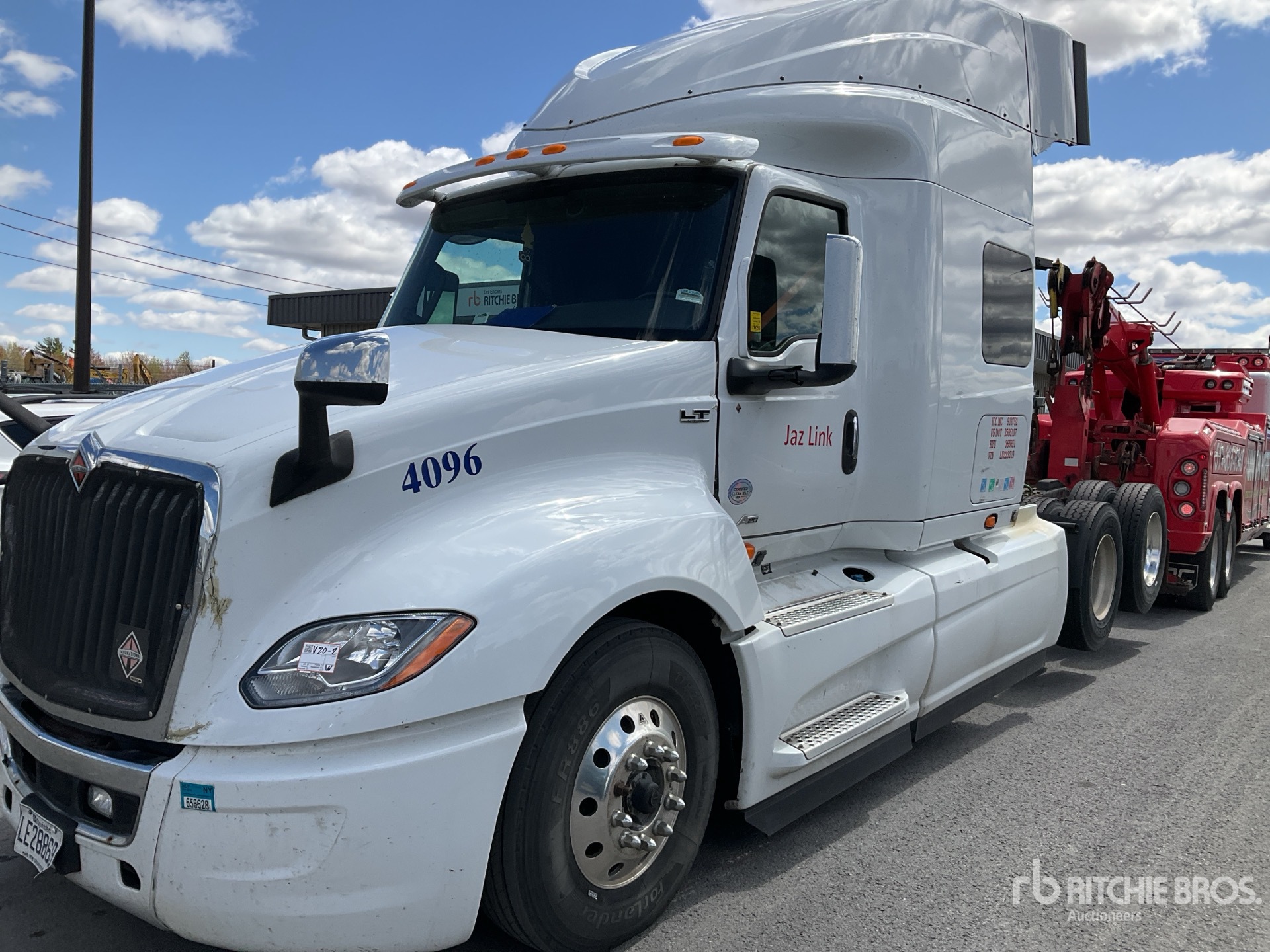 Photo of a 2020 International LT625