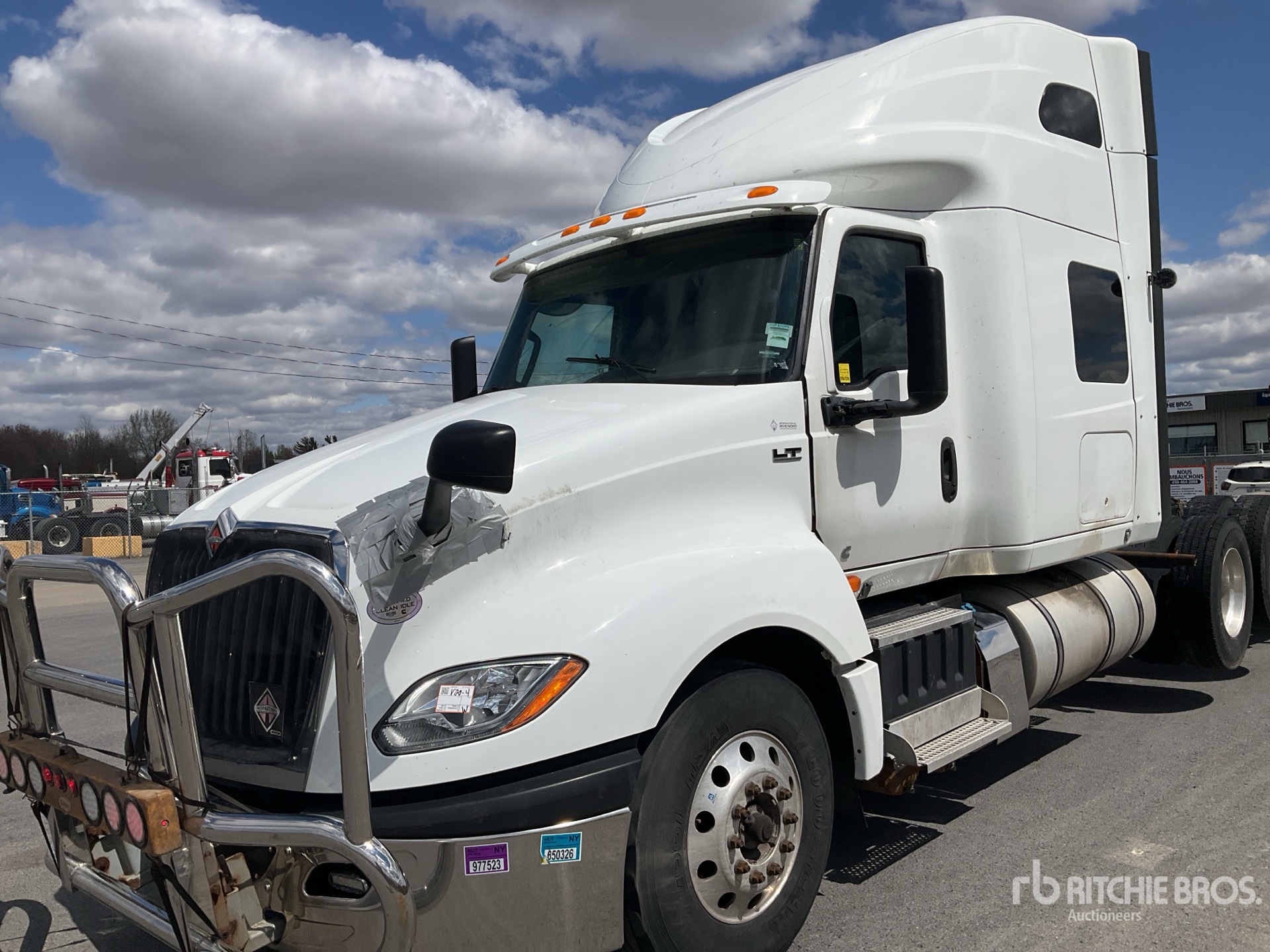 Photo of a 2020 International LT625