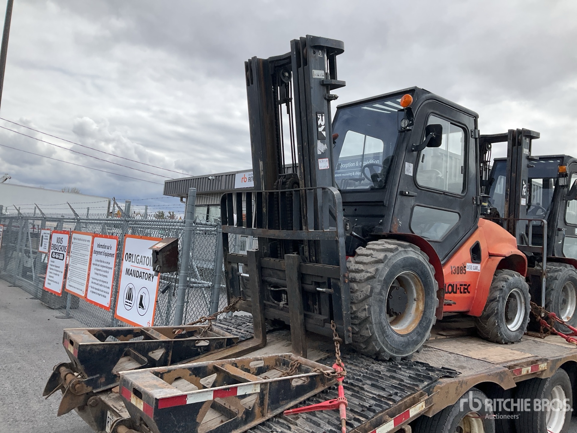 Photo of a 2018 Royal T35Y