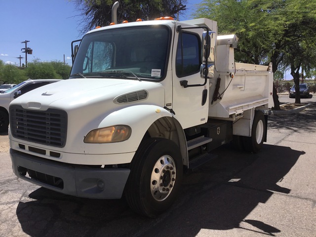 2008 Freightliner Business Class M2 Business Class 4x2 S/A Dump Truck