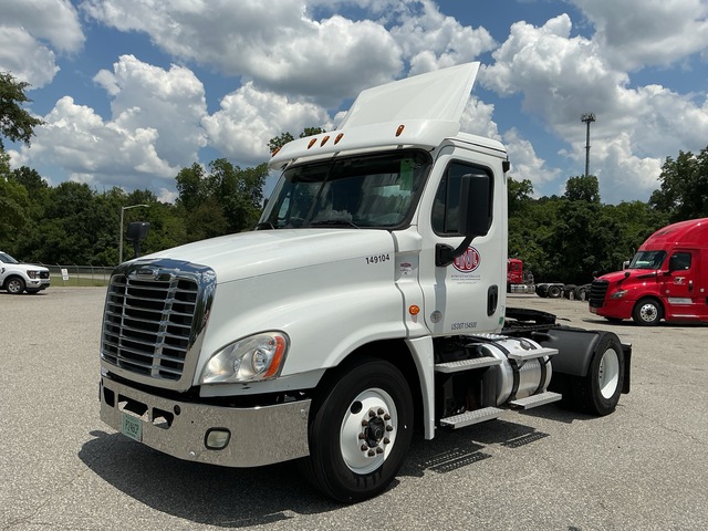 2019 Freightliner Cascadia 125 4x2 S/A Day Cab Truck Tractor