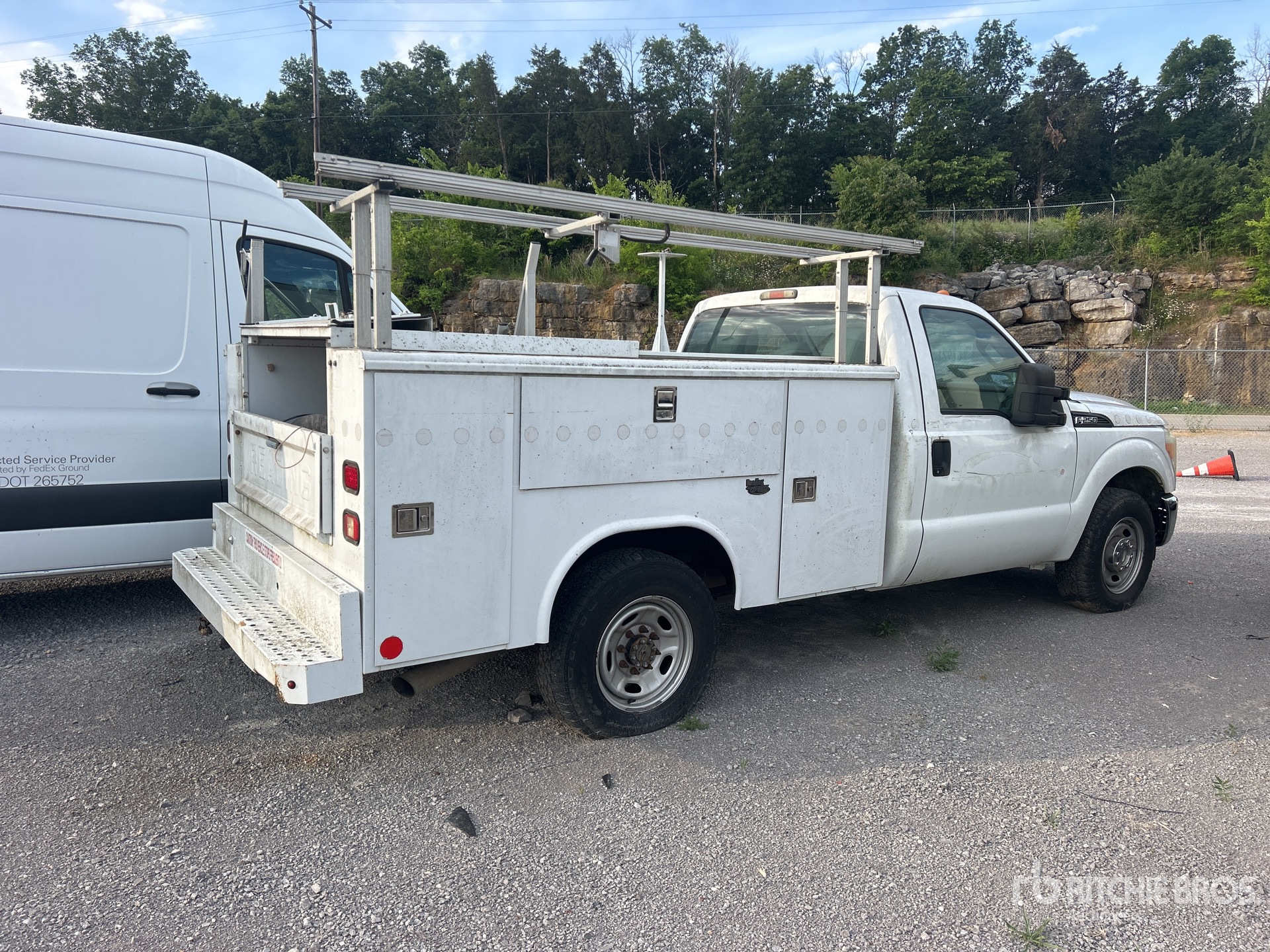 General Appearance with Picture, Right Rear Corner