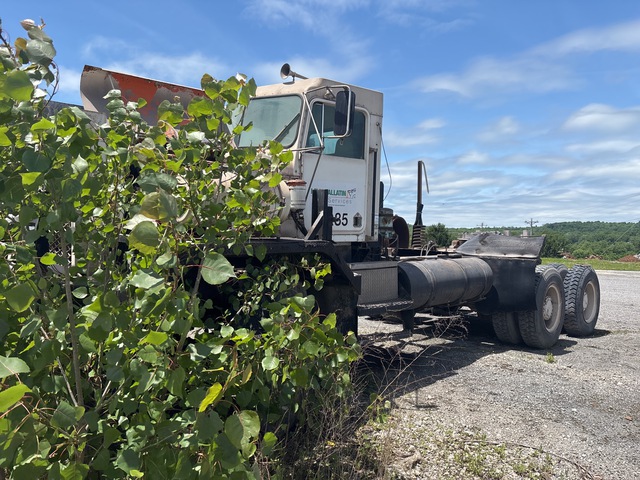 1980 Kenworth C500 6x4 T/A Day Cab Truck Tractor (Inoperable)