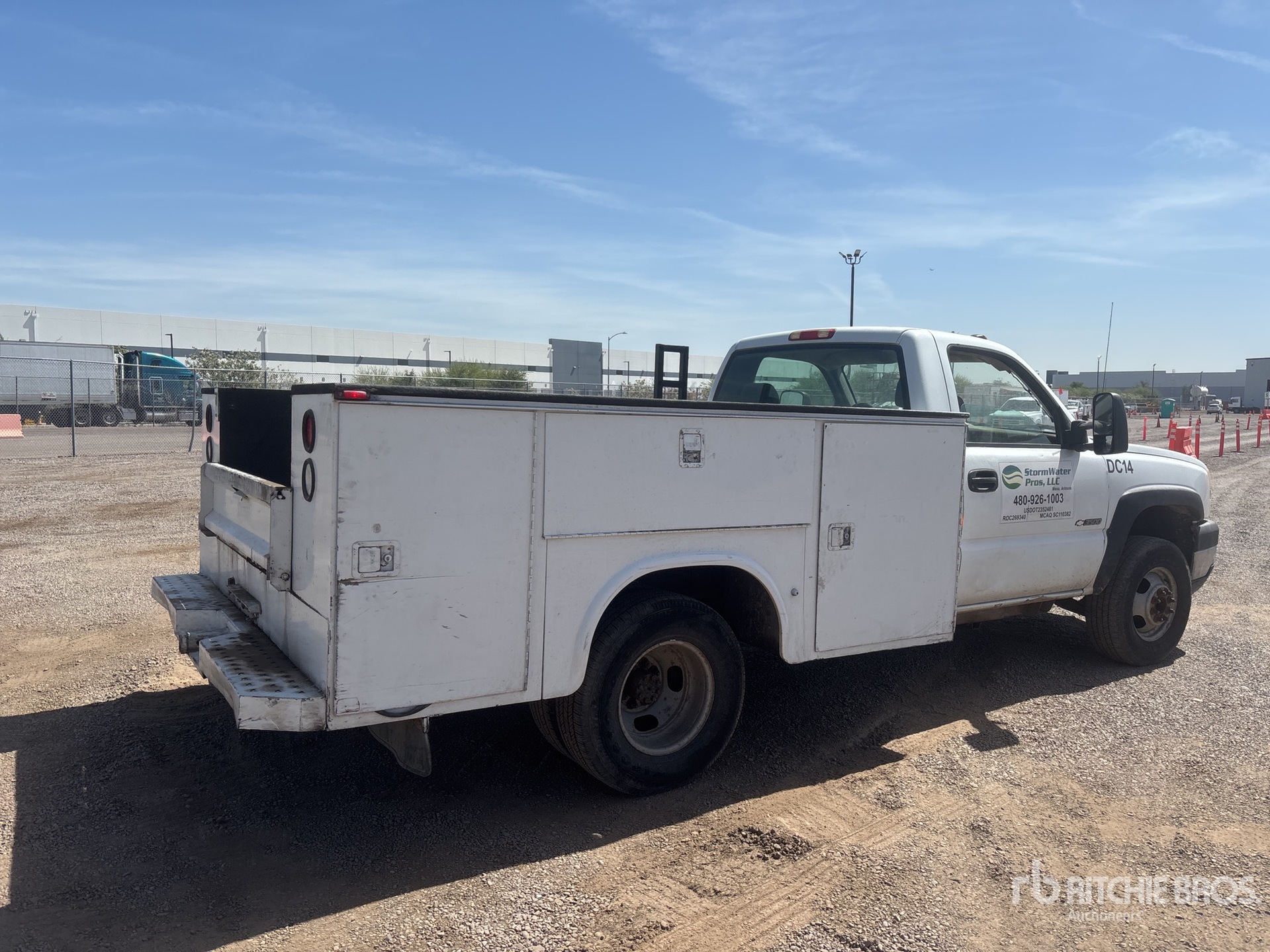General Appearance with Picture, Right Rear Corner
