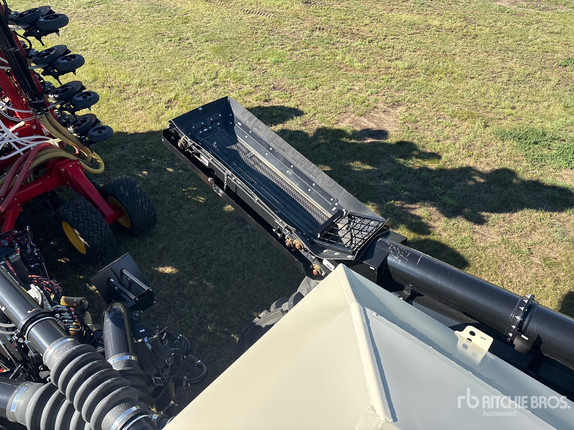 2024 Bourgault 3720 PCD HF