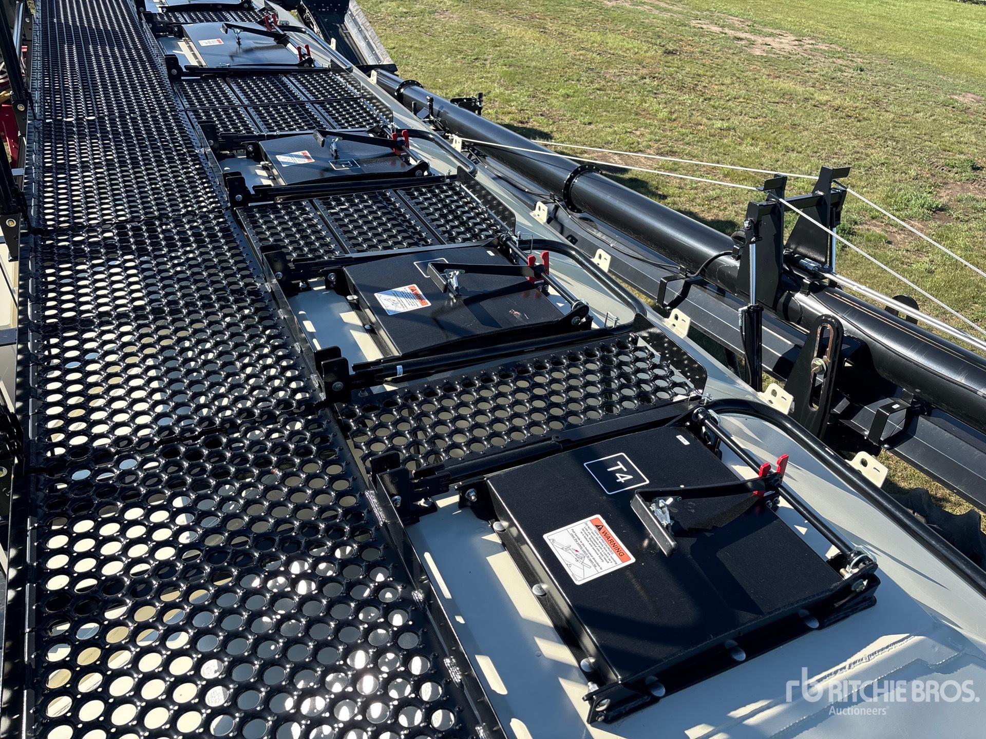 2024 Bourgault 3720 PCD HF