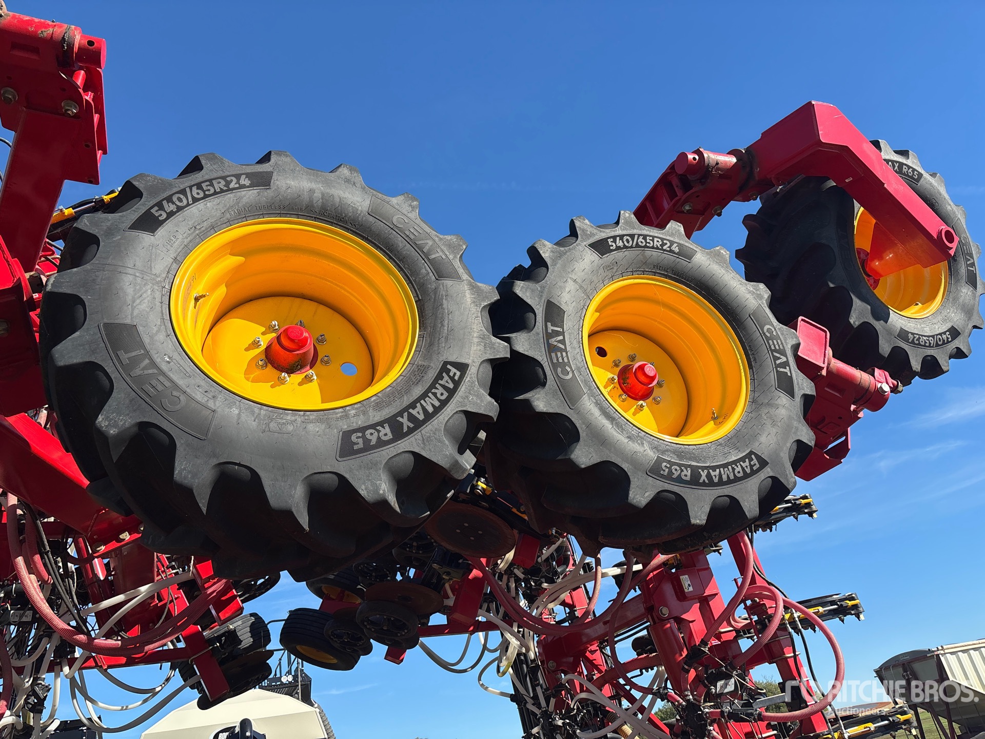 2024 Bourgault 3720 PCD HF