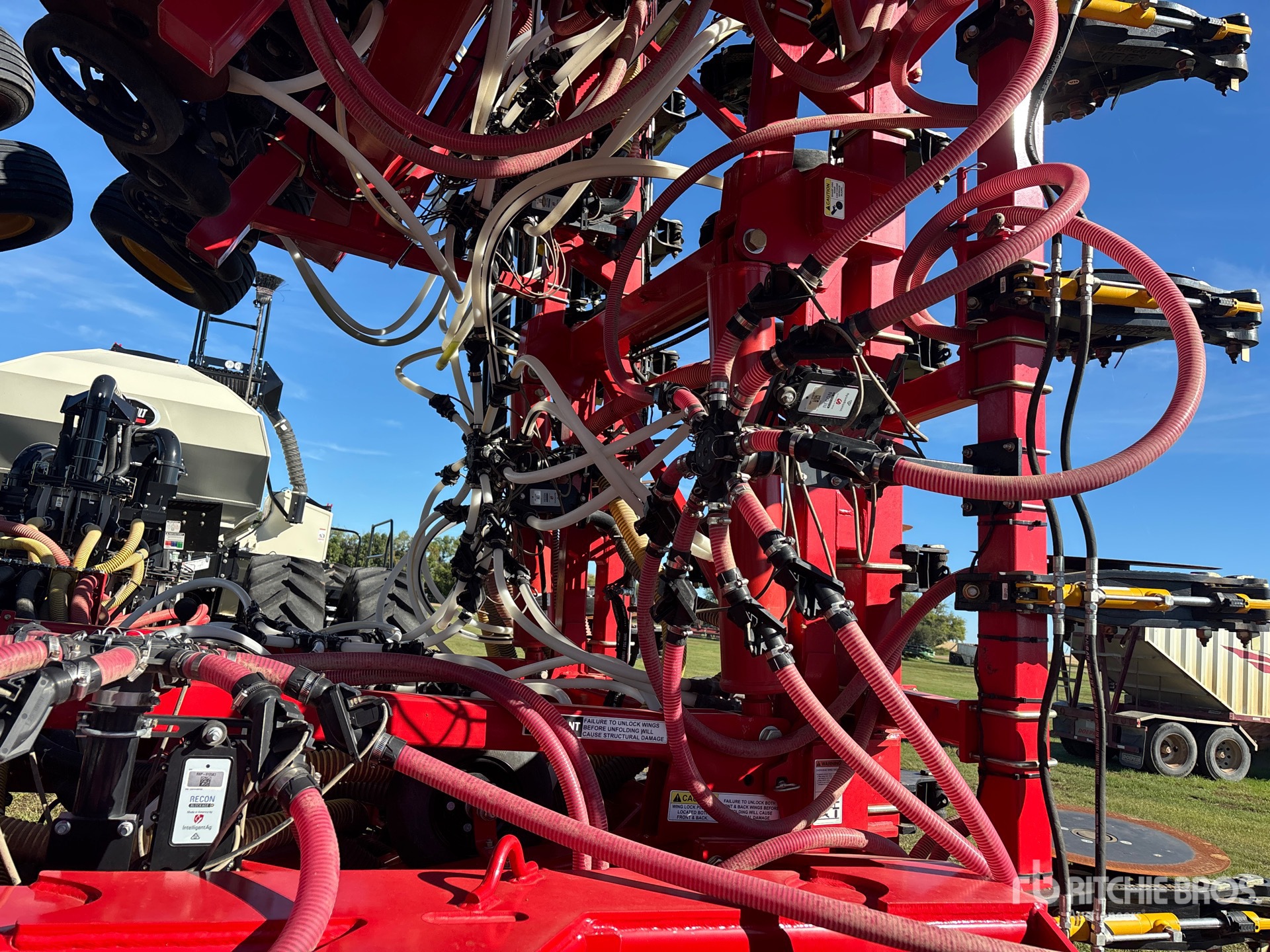 2024 Bourgault 3720 PCD HF