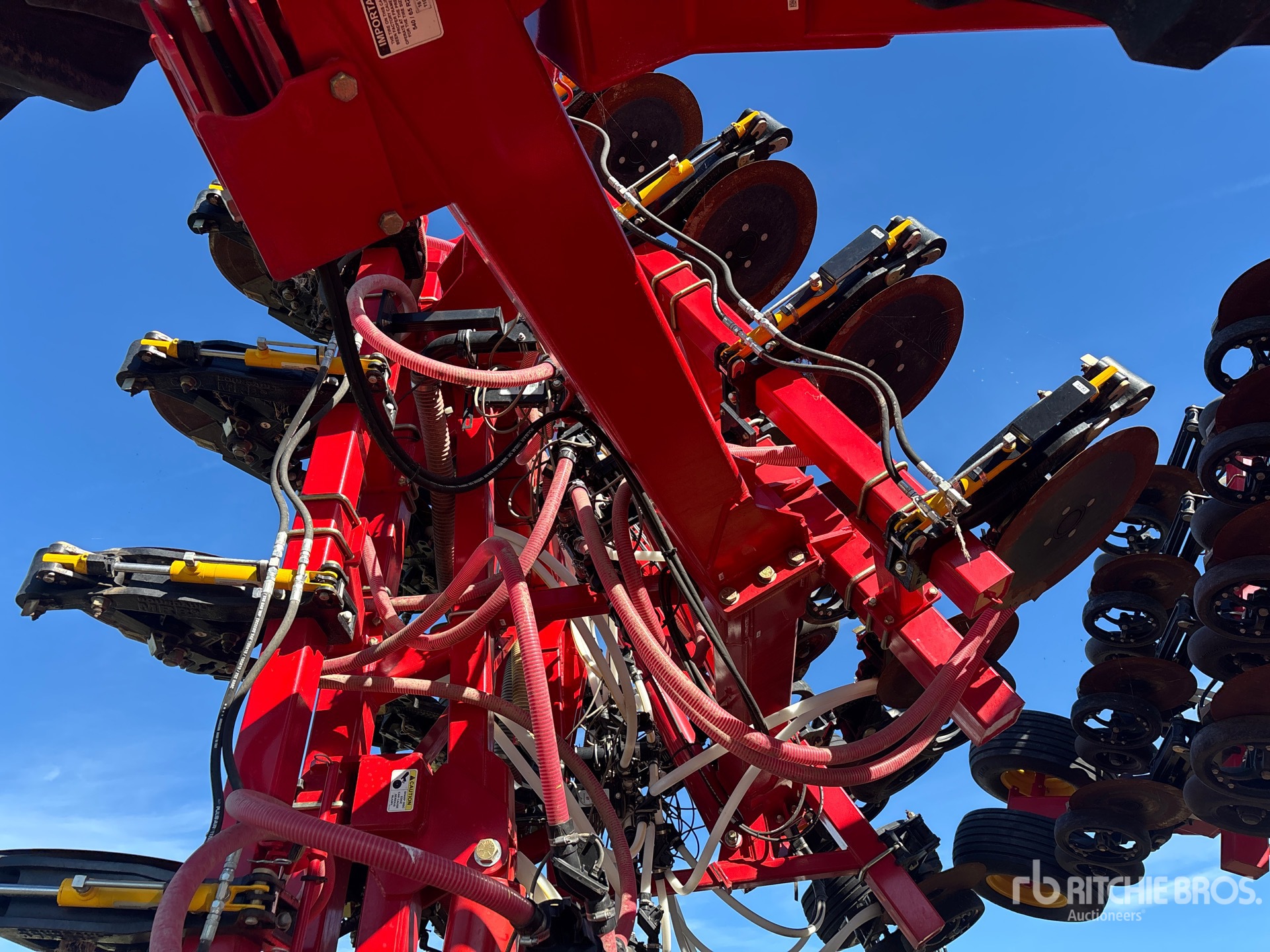 2024 Bourgault 3720 PCD HF