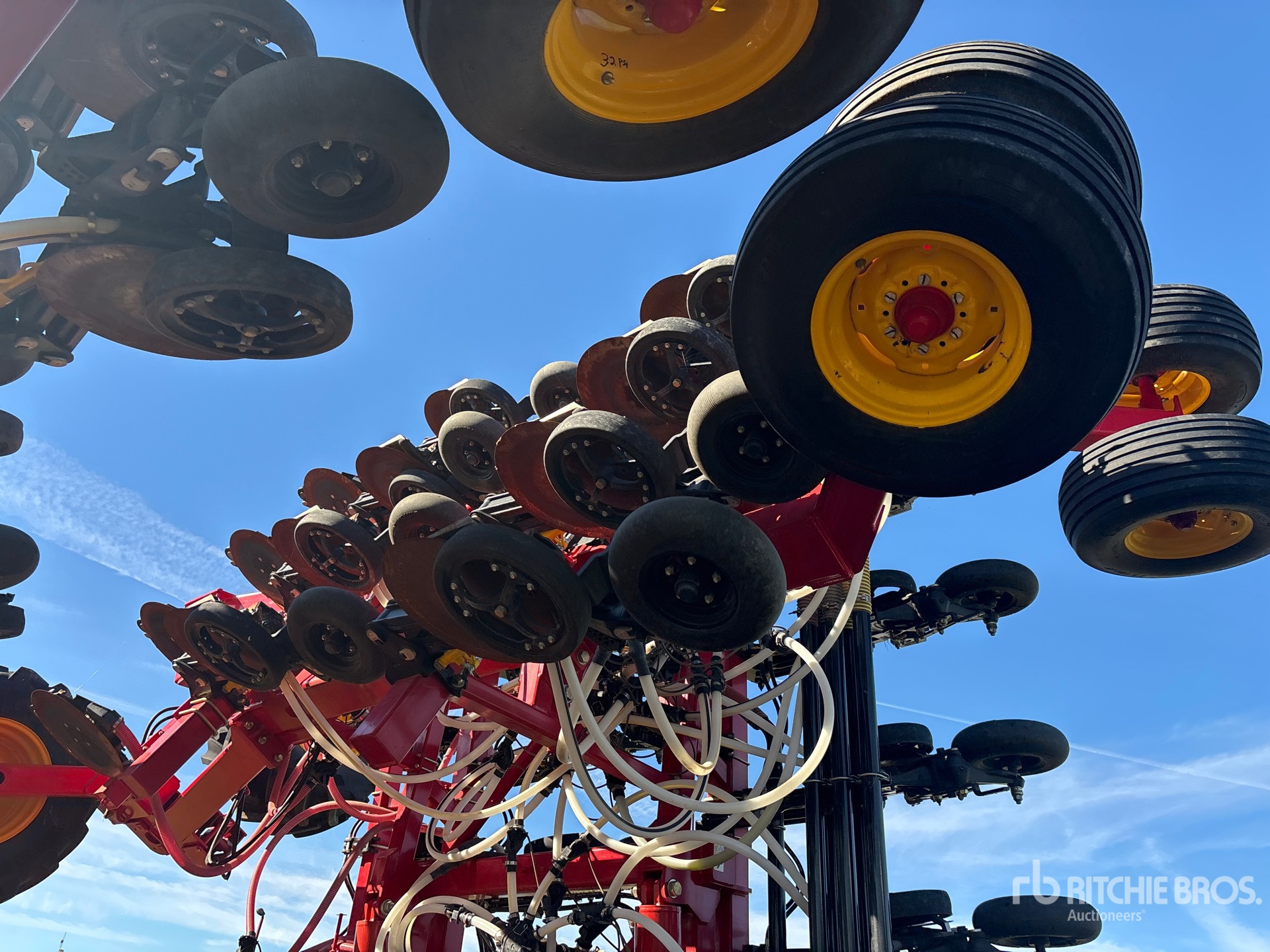 2024 Bourgault 3720 PCD HF