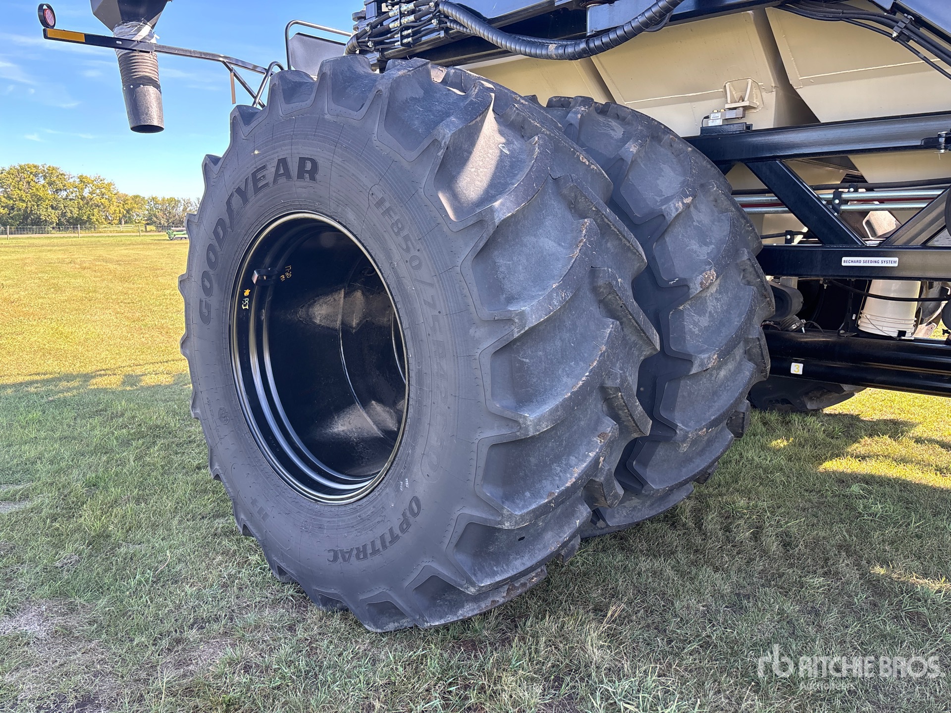 2024 Bourgault 3720 PCD HF