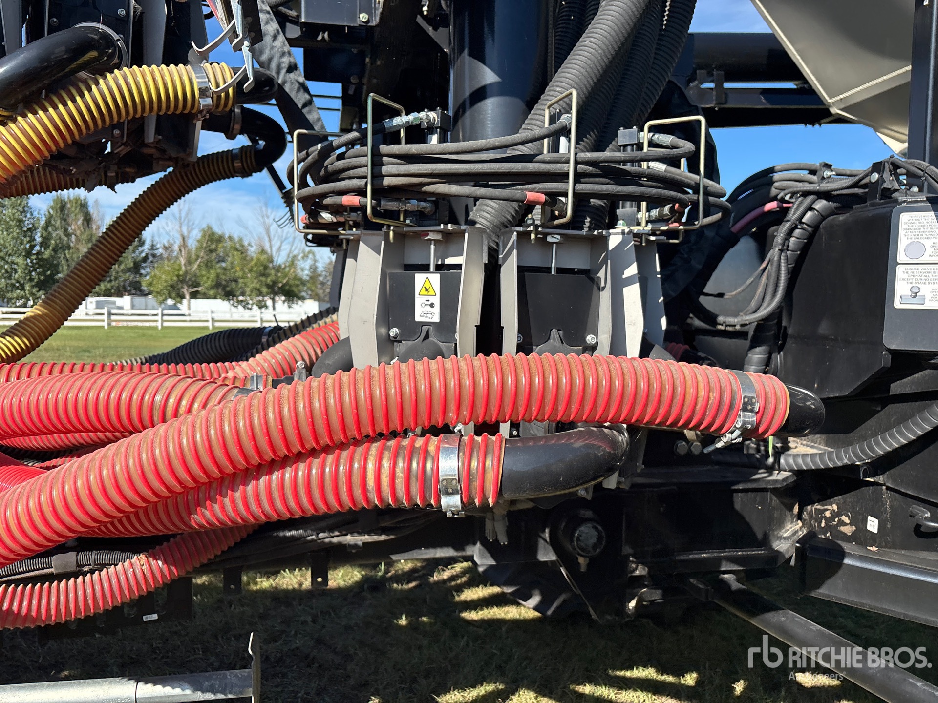 2024 Bourgault 3720 PCD HF
