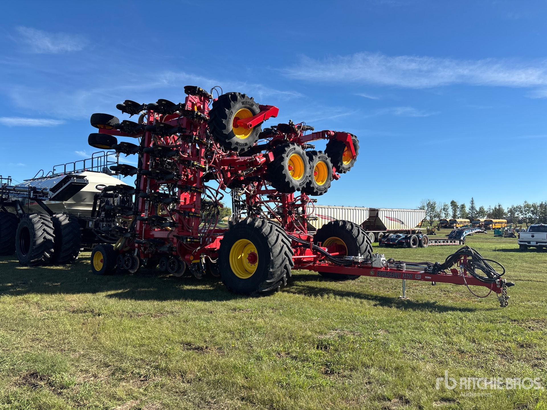 2024 Bourgault 3720 PCD HF