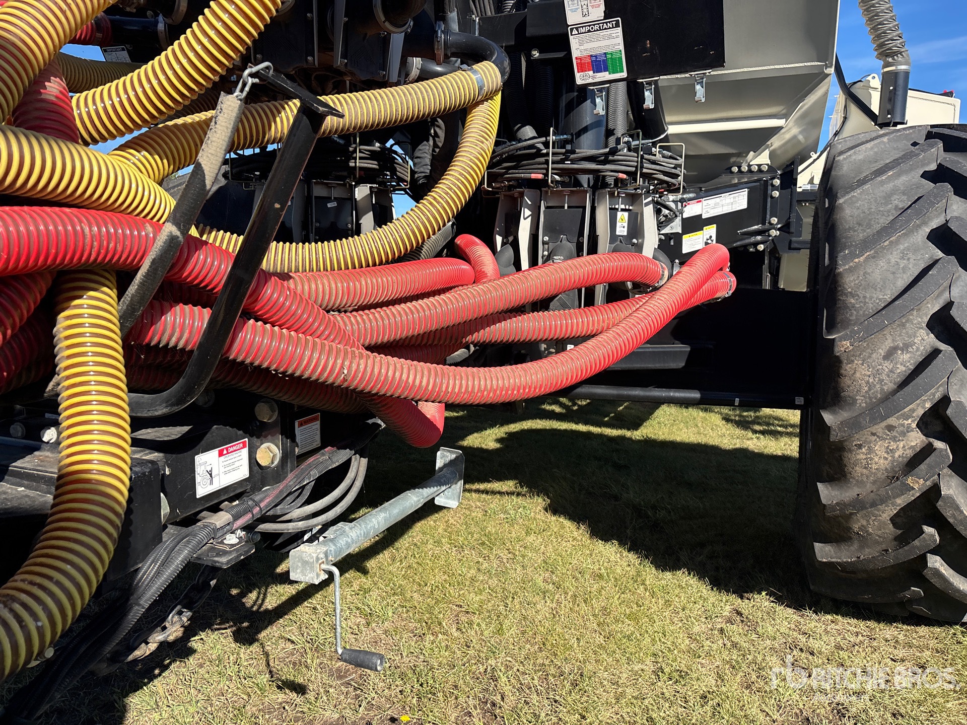 2024 Bourgault 3720 PCD HF