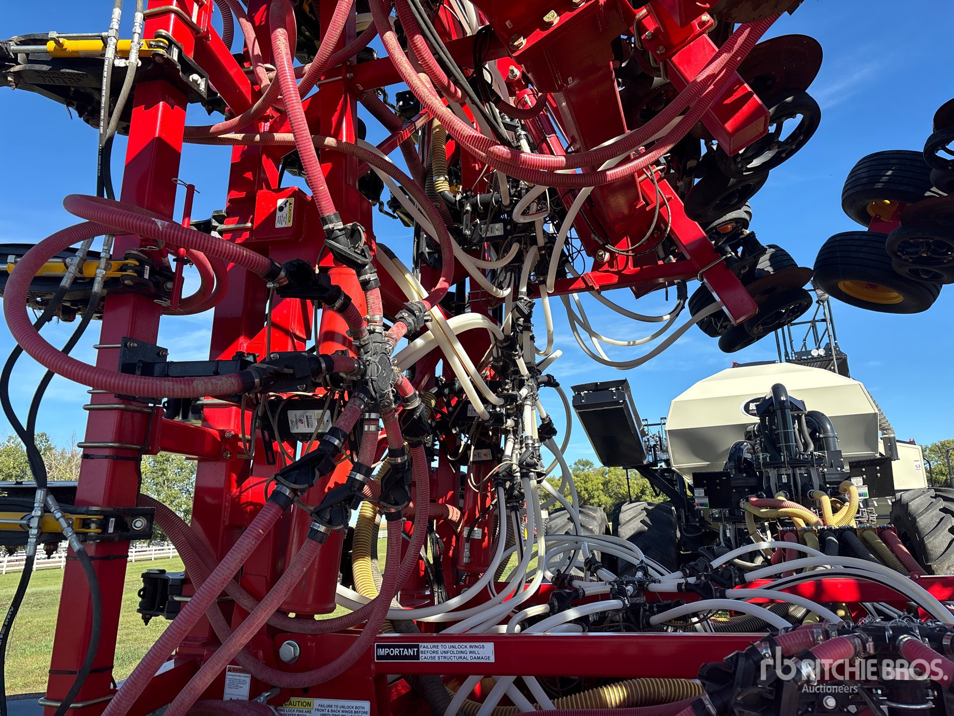 2024 Bourgault 3720 PCD HF