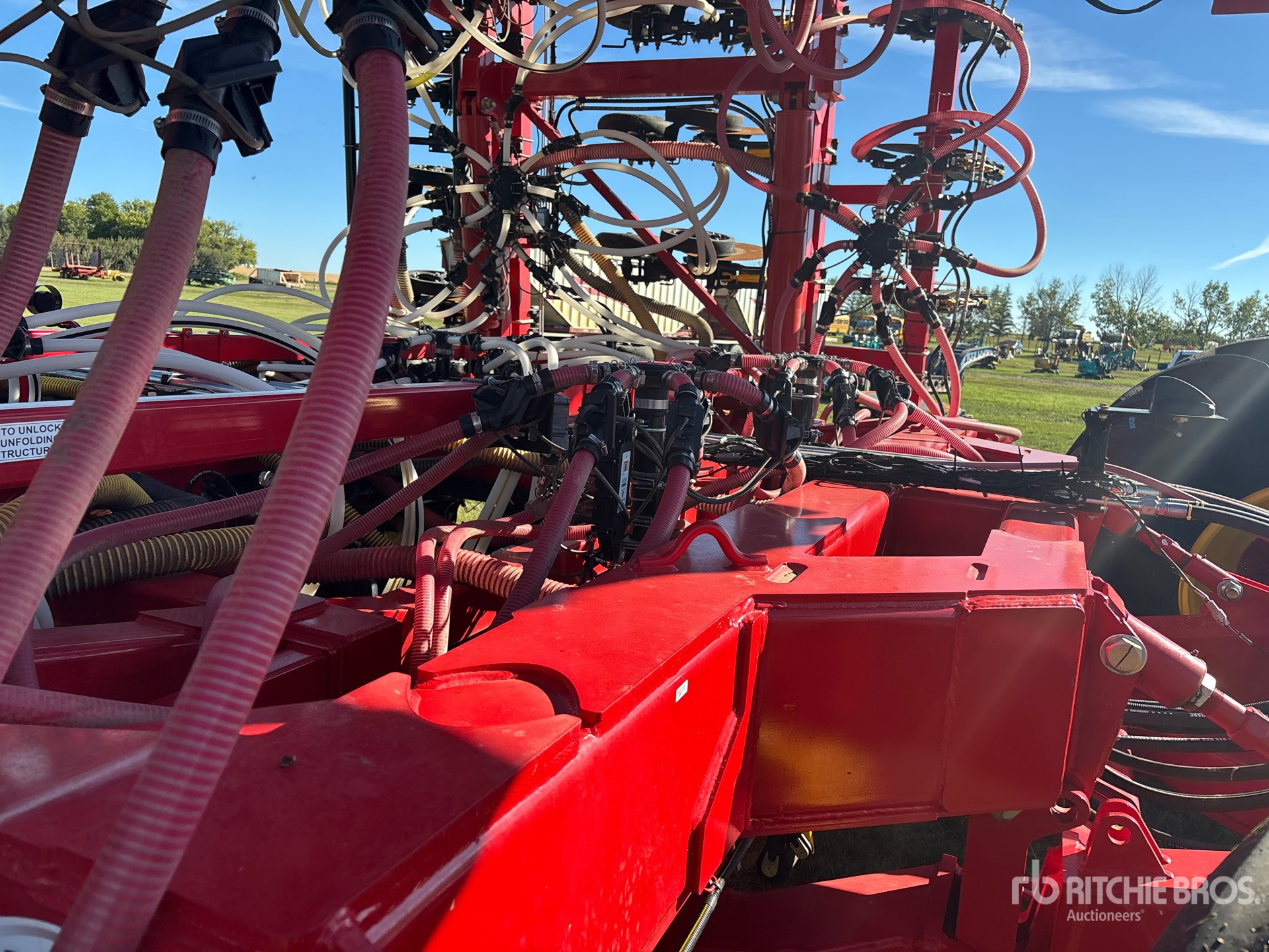 2024 Bourgault 3720 PCD HF