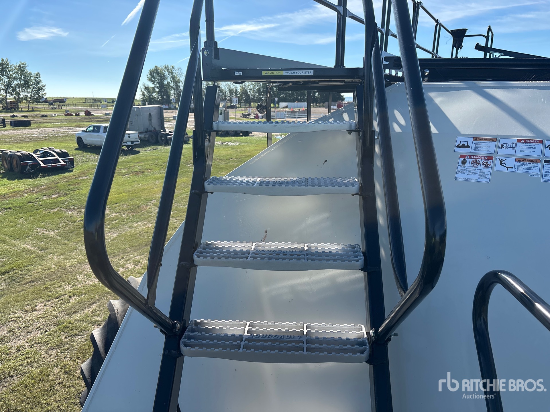 2024 Bourgault 3720 PCD HF