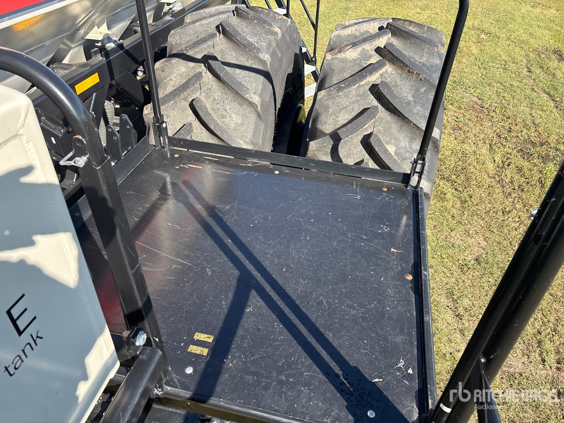 2024 Bourgault 3720 PCD HF