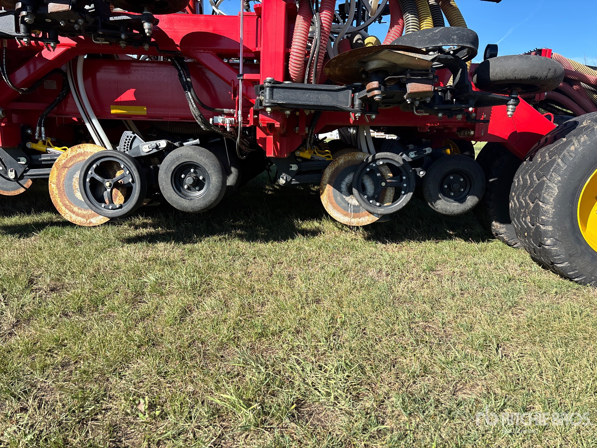2024 Bourgault 3720 PCD HF