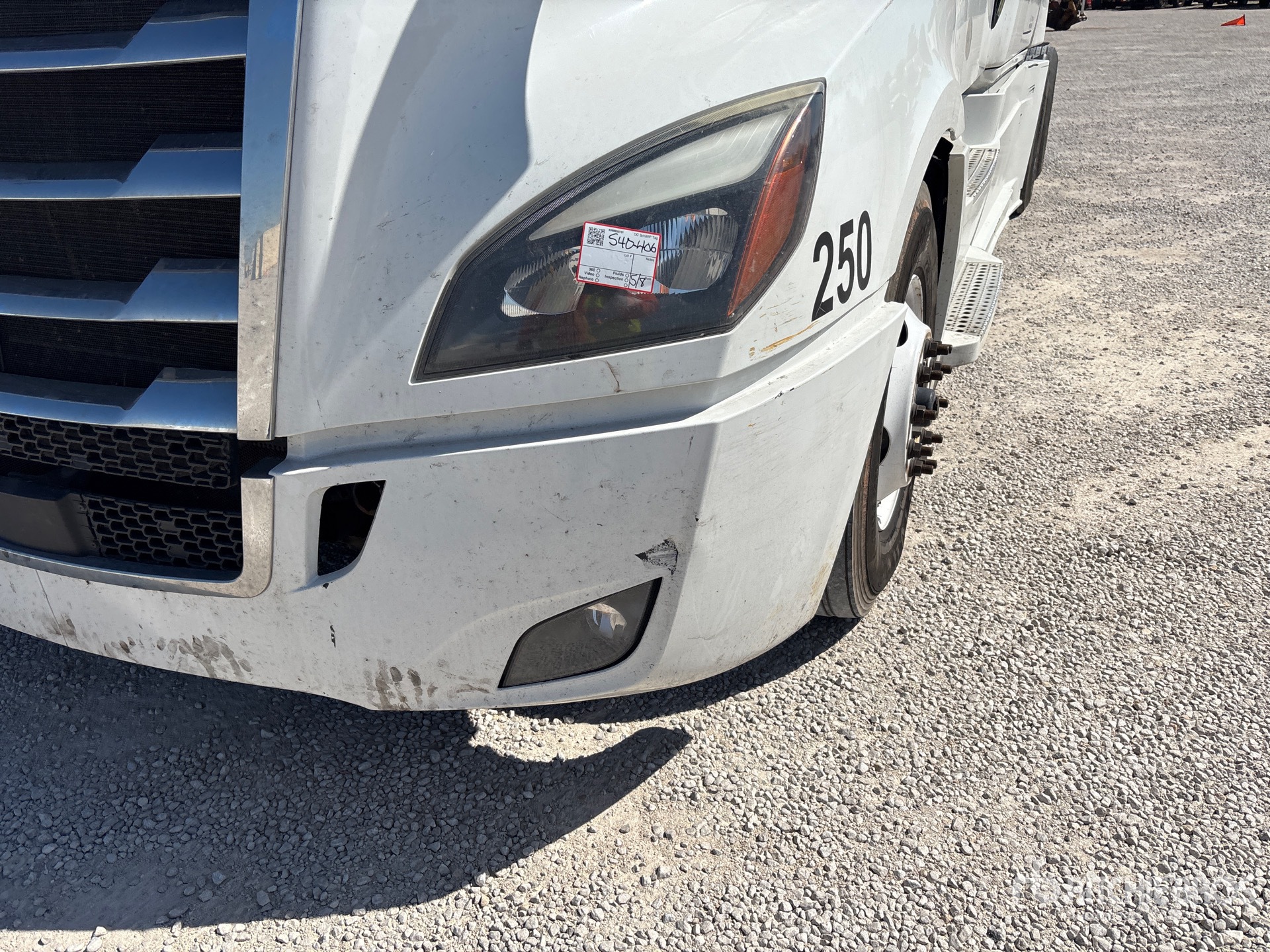 2020 Freightliner CASCADIA