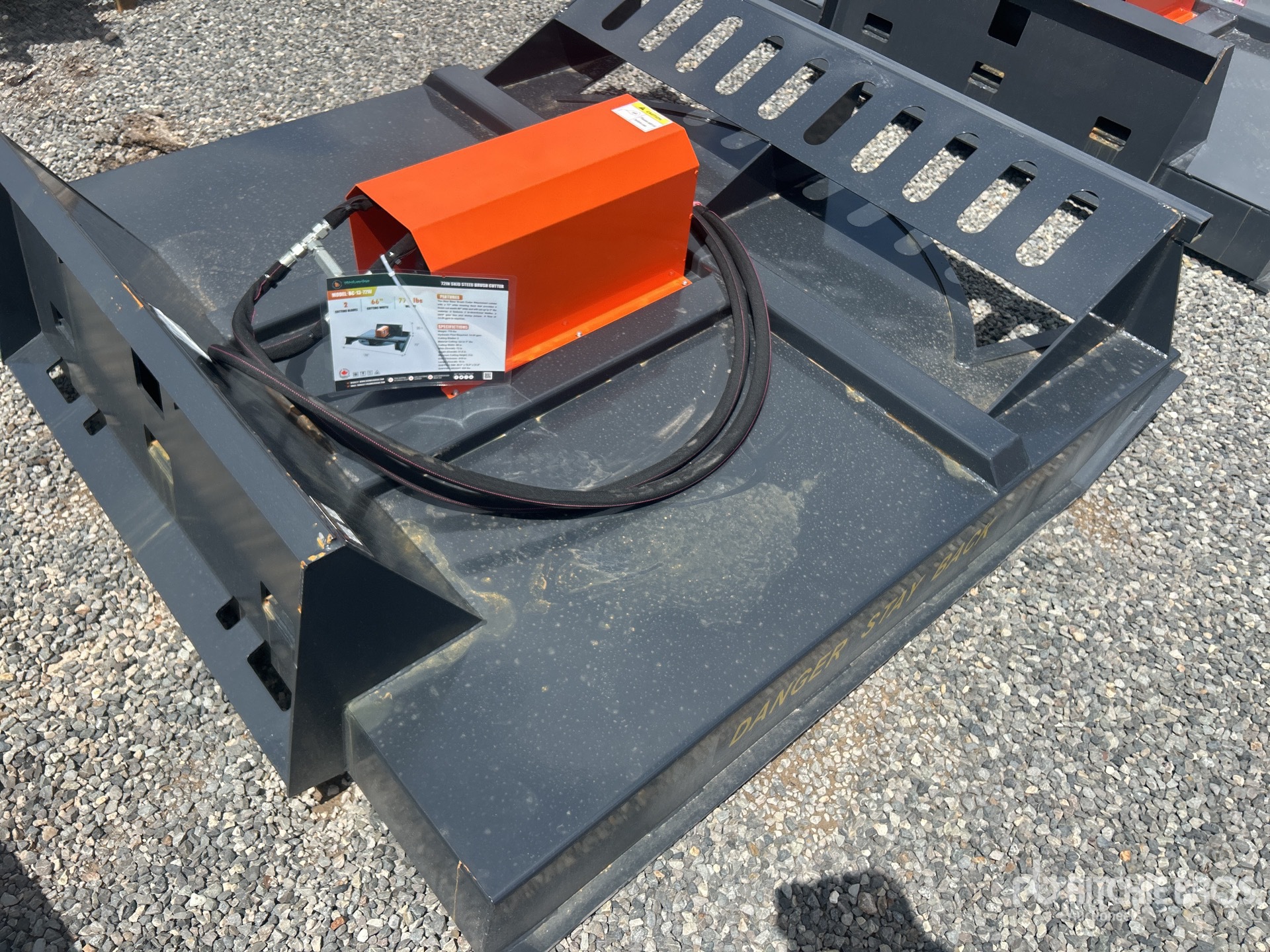 General Appearance with Picture, Left Rear Corner