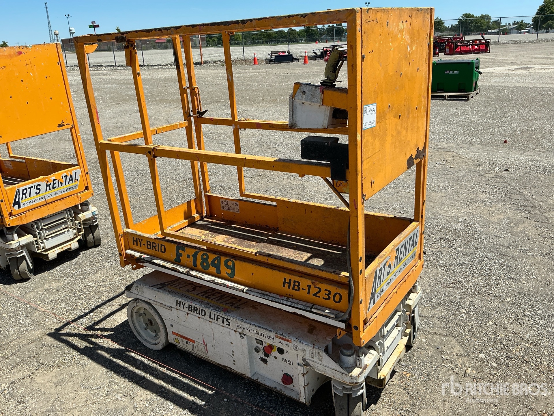 Photo of a 2017 Hy-Brid HB-1230