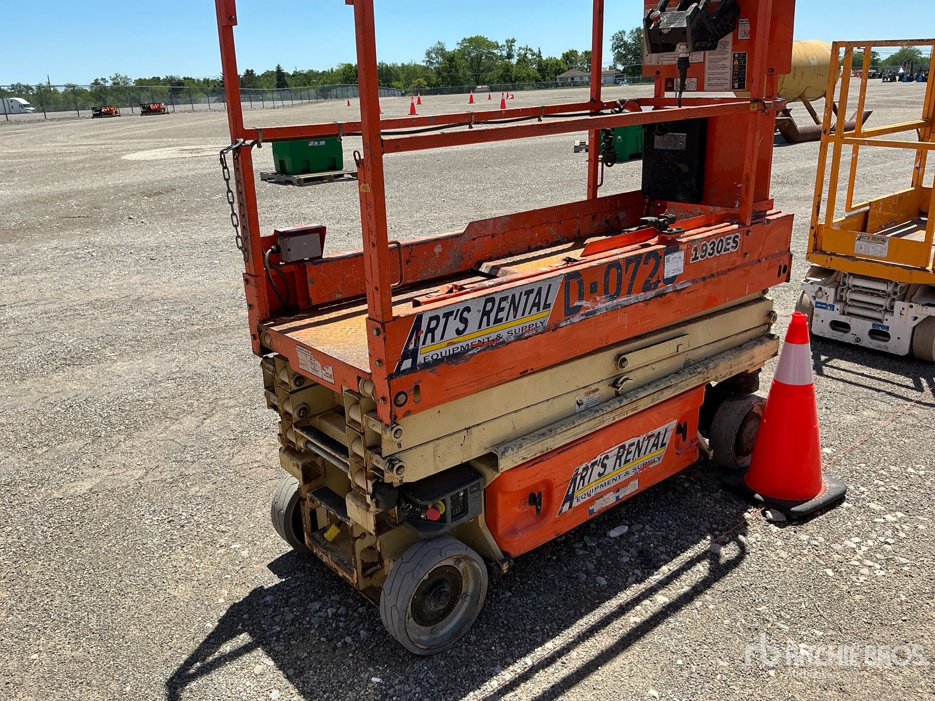 Photo of a 2015 JLG 1930ES