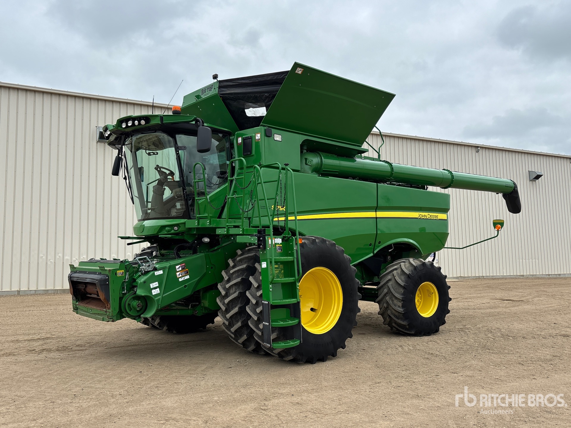 Photo of a 2018 John Deere S790
