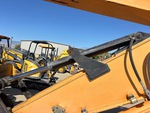 Hydraulics with Thumb Cylinder